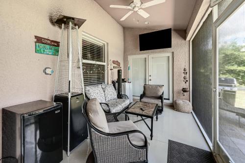 Fire Table & Home Gym: Secluded Naples Home in Orangetree (FL)