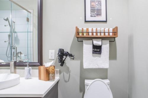 Flexhome East Town 1BR MF5 in Milwaukee, USA
