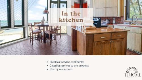 Beach View Room Barnacle bed and breakfast Deers Front Beach Suite in Big Pine Key, USA