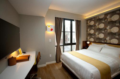 room detail thumbnail 0