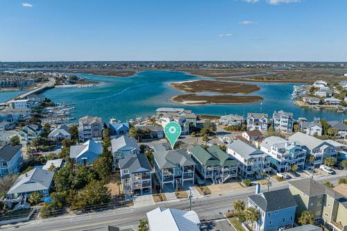 Pelican Post Entire by Sea Scape Properties