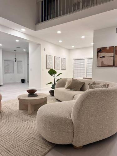 A modern and peaceful oasis in Rancho Cucamonga, USA