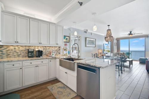 Shoalwater 705- Beach front indoor pool hot tub grill in Orange Beach (AL)
