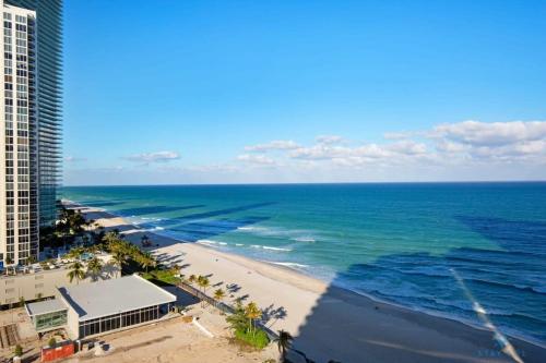 1BR Apartment with beautiful view in Sunny Isles Beach, USA
