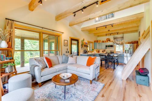 Fire Pit and Views Pet-Friendly Vermont Cabin in Craftsbury, USA