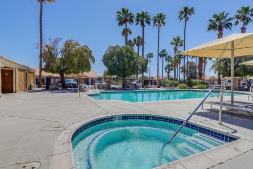 Palm Desert Rental with Community Pool Near Golf! in Palm Desert, USA