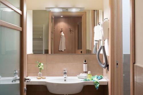 Double Room image 3