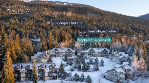 Blackcomb Greens 31 | Cozy & Bright Unit, Shuttle to Gondola, Shared Hot tub in Whistler, Canada