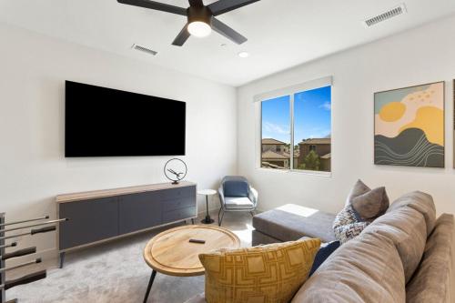 PGA West -3 bdrm house w/Bonus Loft, Sleeps 8, Pool, Gym in La Quinta, USA