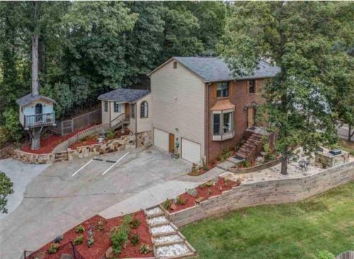 Kert, Woodland Apartments in Woodstock (Giorgia)