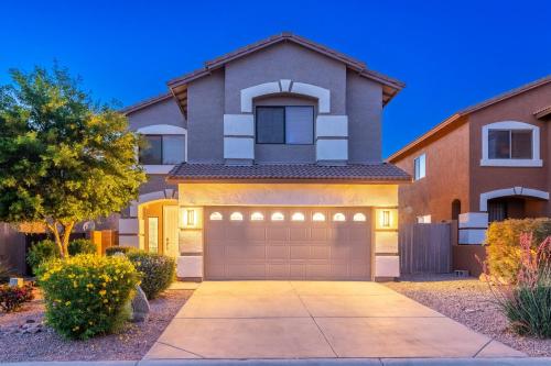 Gold Canyon Golfers Getaway with Pool and Views! - image 38