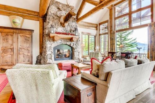 Skywatch 50 by East West Hospitality in Beaver Creek, USA