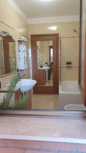 Appartamento Roma Eur near Nuvola e Palasport, Rom (Foto 6)