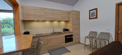 مطبخ, TAHITI - Bungalow Mana in بابارا