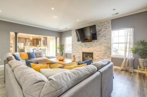 Spacious Family Home Near Atlanta! in South Fulton