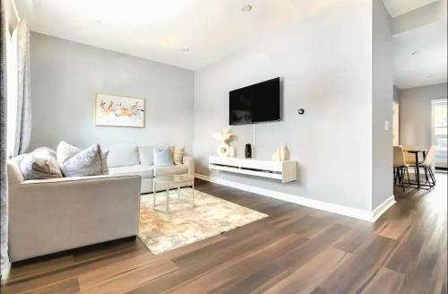 Stylish House 20 min to NYC up to 8 People in Fairview, Vereinigte Staaten von Amerika