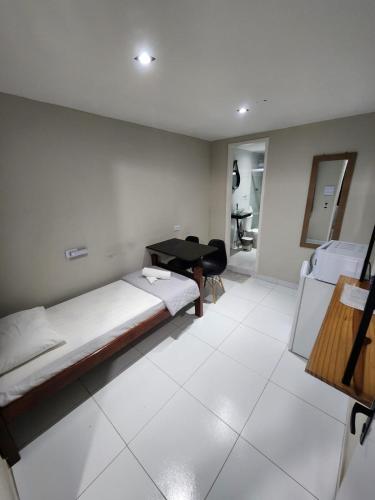 Basic Triple Room image 1