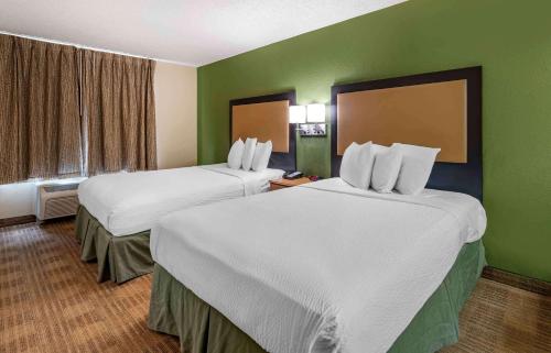 Studio with 2 Double Beds - Non-Smoking room in Extended Stay America Select Suites - Jacksonville - Southside - St. Johns Towne Ctr.