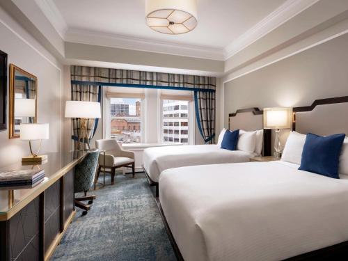 596740414 Fairmont Empress Hotel
