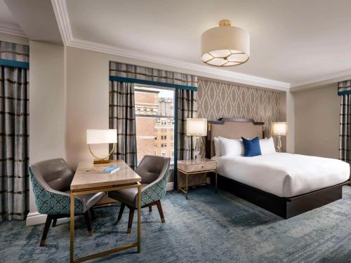596740486 Fairmont Empress Hotel