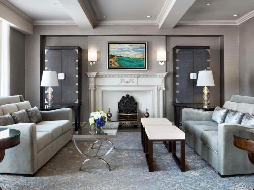596740569 Fairmont Empress Hotel