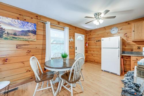 Cabin with Hot Tub, Near Smoky Mountains Natl Park! in Whittier, USA