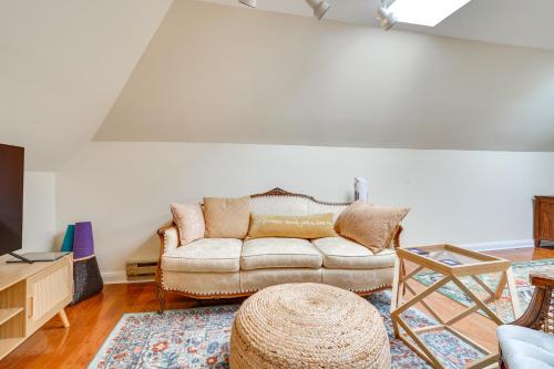 Studio in Historic Cathedral Hill Neighborhood! detail