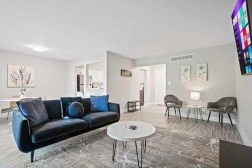 2-Bedroom Spacious stay in Rochester Hills, USA