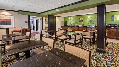Best Western Inn in Elyria, USA