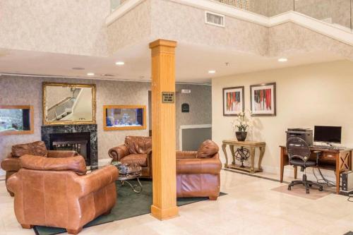 Quality Inn Raleigh near Walnut Creek Amphitheatre - image 6