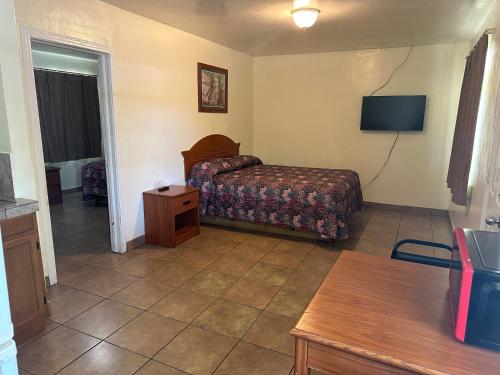 Kentucky Motel – Bradenton, FL