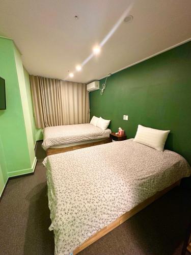 Triple Room with Private Bathroom