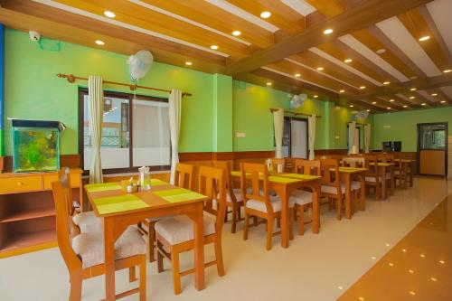 Előcsarnok, Hotel Liberty in Damside Pardi