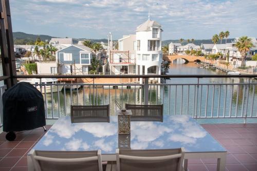 Waterfront - Knysna Quays Accommodation- Family Apartments in 克尼斯纳