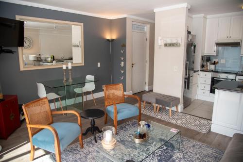 Waterfront - Knysna Quays Accommodation- Family Apartments in 克尼斯纳