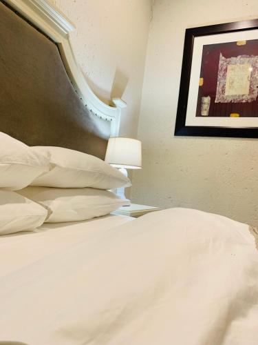 En-suit room in a two bedroom apartment in Sandton