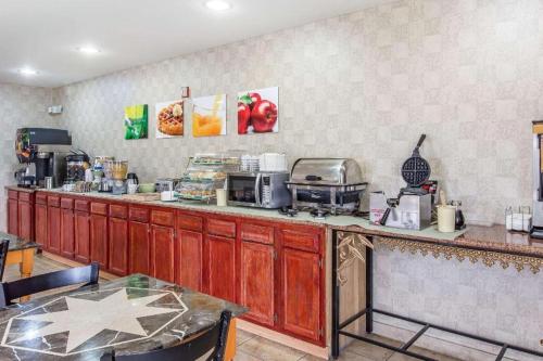 Quality Inn Hanceville U.S. Hwy 31 in Hanceville, USA