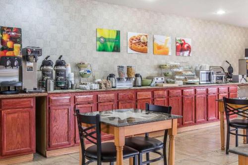 Quality Inn Hanceville U.S. Hwy 31 in Hanceville, USA