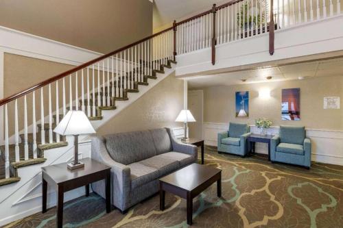 Quality Inn & Suites Des Moines - Merle Hay Road in Des Moines, USA