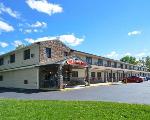 Econo Lodge Rochester I-90 & I-390 in Rochester, USA