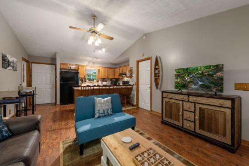 Bluebird Lagoon - Pet-Friendly Near Lake Marina in Blue Ridge, USA