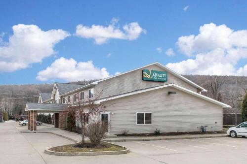 Quality Inn & Suites in Titusville, USA