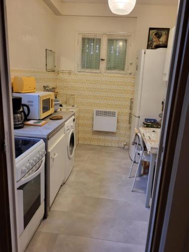 2 pieces pour 4 personnes proche tram, Nice (fotografie 2)