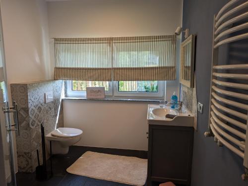 Fürdőszoba, Ferienwohnung zum Hühnerstall (Ferienwohnung zum Huhnerstall) in Schwarzenbach an der Saale
