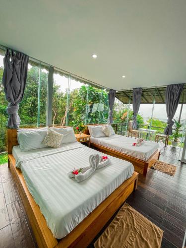 Ocean Lounge Bungalow in Koh Rong