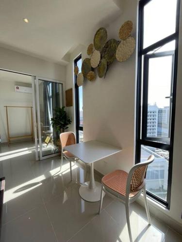 The Shore Seaview Balcony 海景露台小居 The Shore Seaview Balcony 海景露台小居