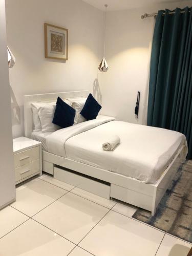 Embassy gardens by Cosy Retreat Apartments, Cantonments