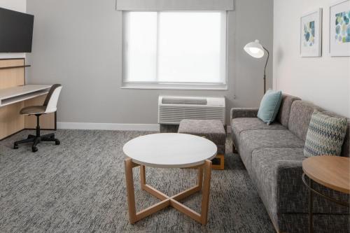 One-Bedroom King Suite with Sofa Bed