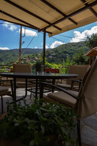 Iekārtas, Tholos in Ano Doliana