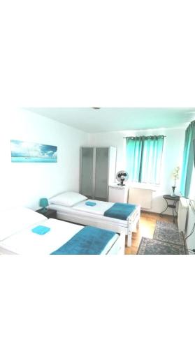 Vienna Room Nr 11, Vienna